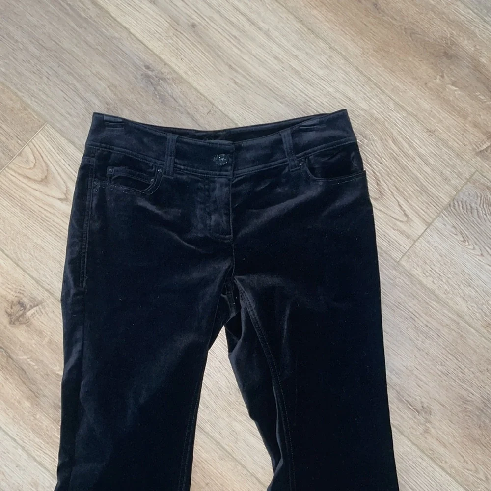 WHBM retro 90s low rise velvet flare pants ❤️
